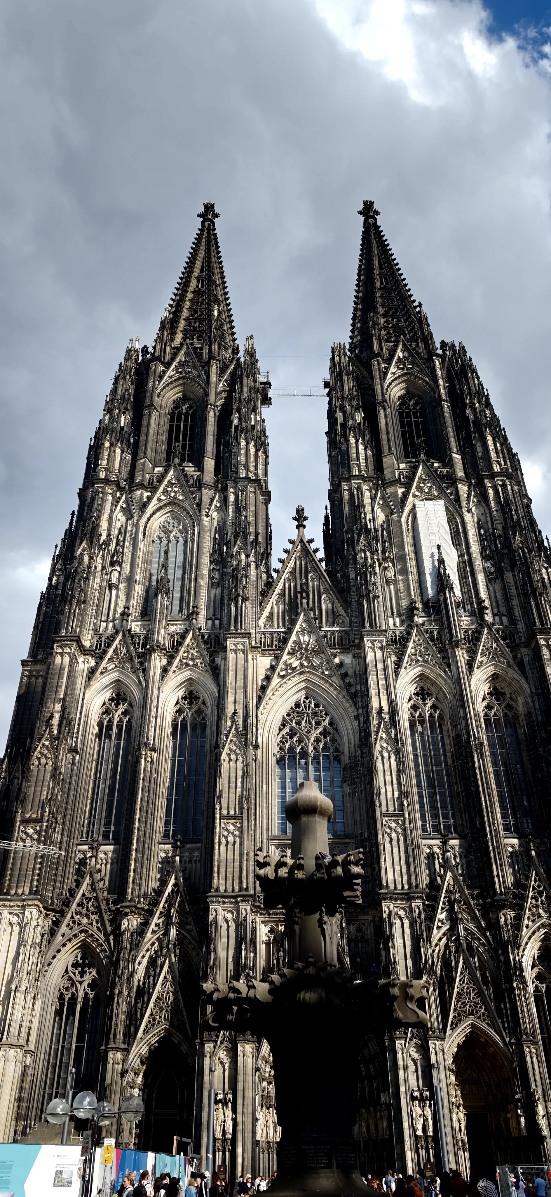 Castles, Vineyards & Cathedrals: An Electric Road Trip from the Netherlands to the Rhine and Moselle